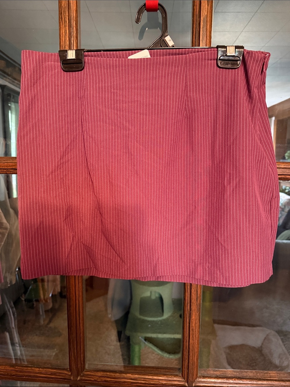 No Boundaries Burgundy Pinstripe Mini Skirt Size Small 4-6 Side Zip Slim Fit 90s